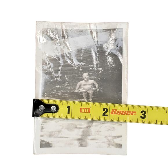 Vtg Man Takes Plunge in Hot Springs South Dakota Original Monochrome Photography - Picture 4 of 4